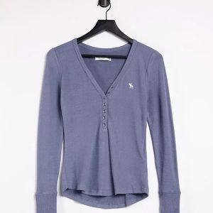 AF Cozy Henley - like new!